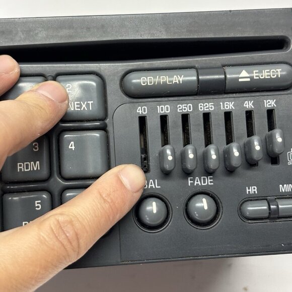 97 98 99 00 01 02 03 Pontiac Grand Trans Prix Am Firebird Delco CD radio Stereo - Picture 7 of 16